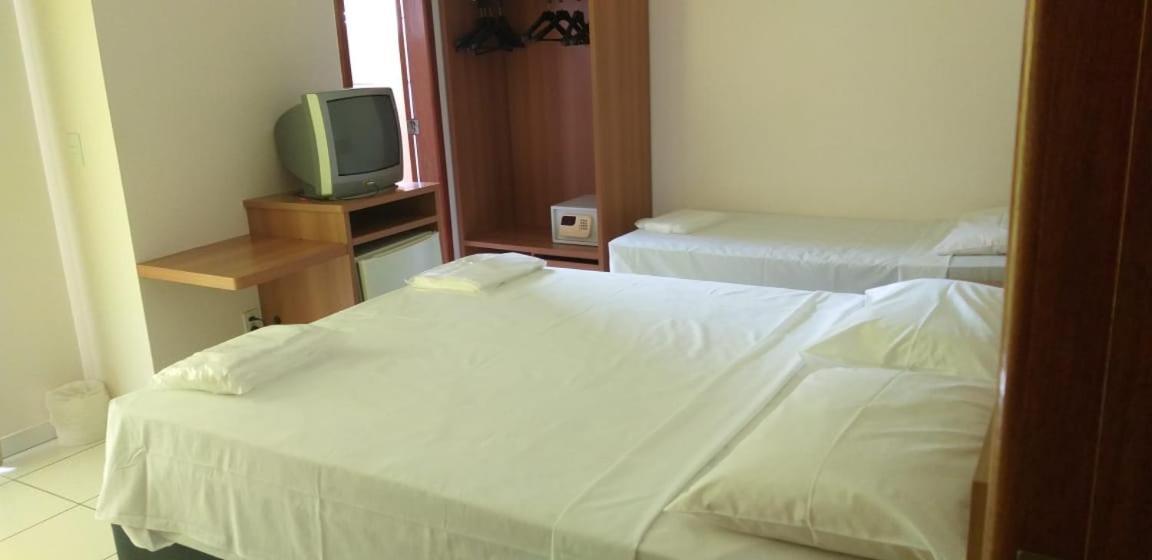 Hotel Golden Dolphin Grand Hotel 111 Caldas Novas Kültér fotó